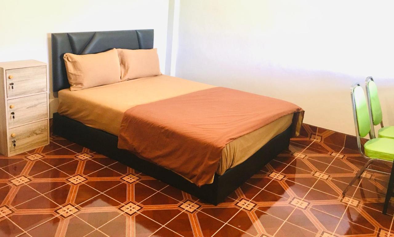 Saeng Tai Amphawa Apartman Szamutszongkhram Kültér fotó
