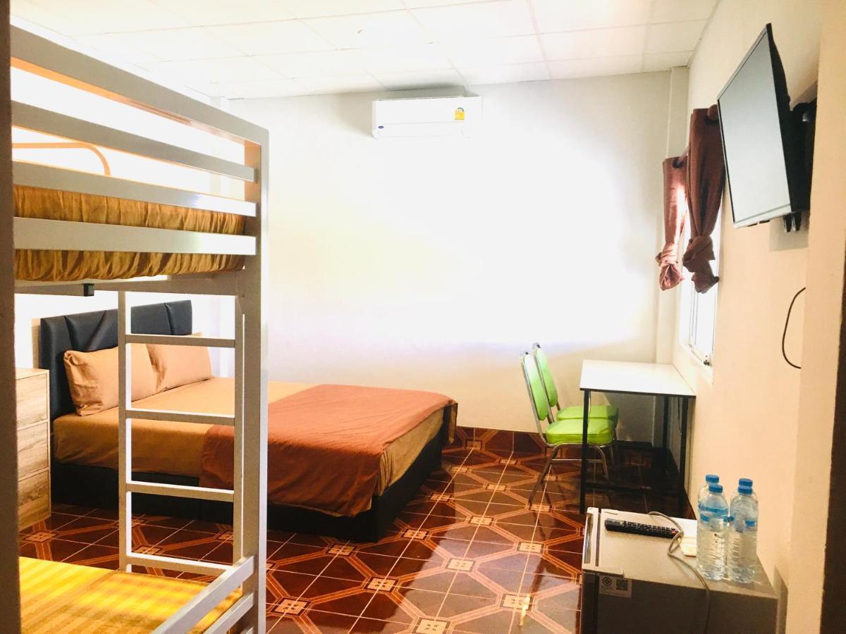 Saeng Tai Amphawa Apartman Szamutszongkhram Kültér fotó
