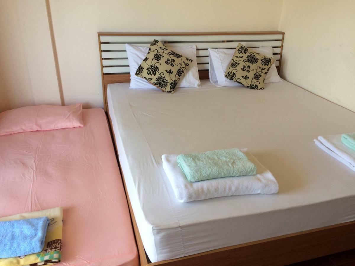 Saeng Tai Amphawa Apartman Szamutszongkhram Kültér fotó